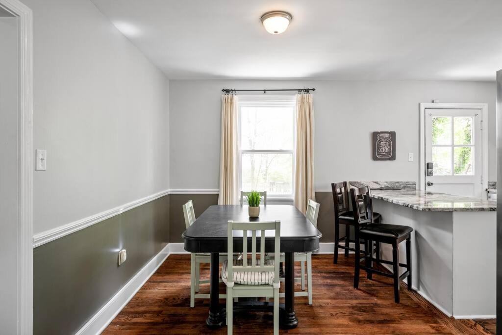 Private House + Yard Central Location To All Rva 리치먼드 외부 사진